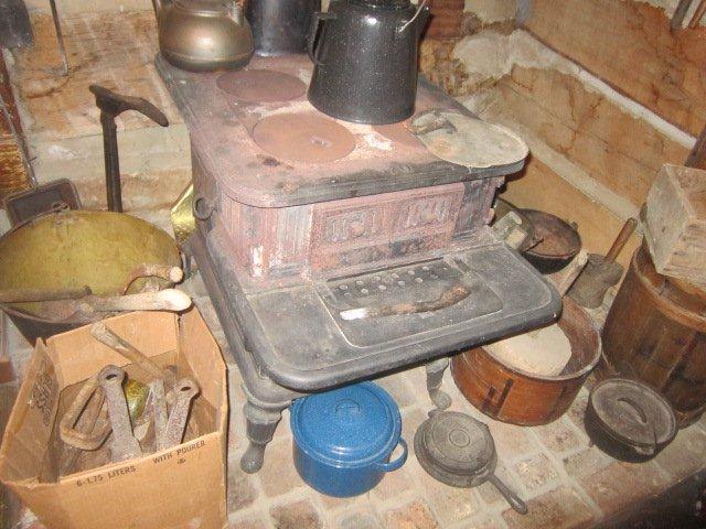 Large Jonesborough Estate Auction- Five generations of Antiques and  Farm and Household Items-The contents of two houses on the same location. - 14763.jpg