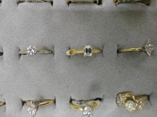 Complete Liquidation Jewelry and Furnishing Auction of Hallwoods Jewelry in our Gallery- Diamonds, Gold, Silver, Equipment, Gifts, Displays, Safe and much more - 15172.jpg