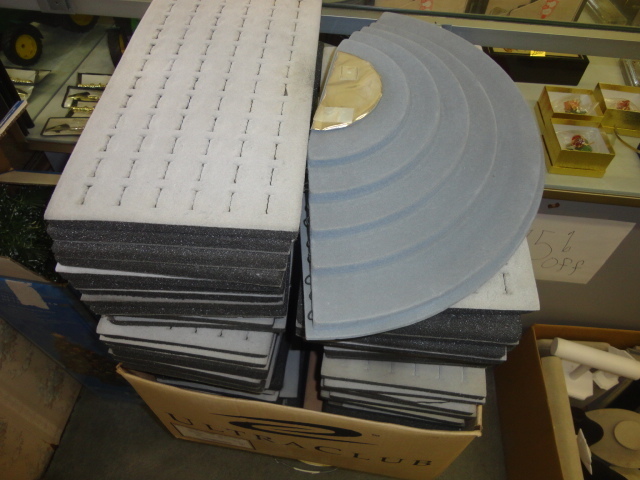 Complete Liquidation Jewelry and Furnishing Auction of Hallwoods Jewelry in our Gallery- Diamonds, Gold, Silver, Equipment, Gifts, Displays, Safe and much more - 15190.jpg