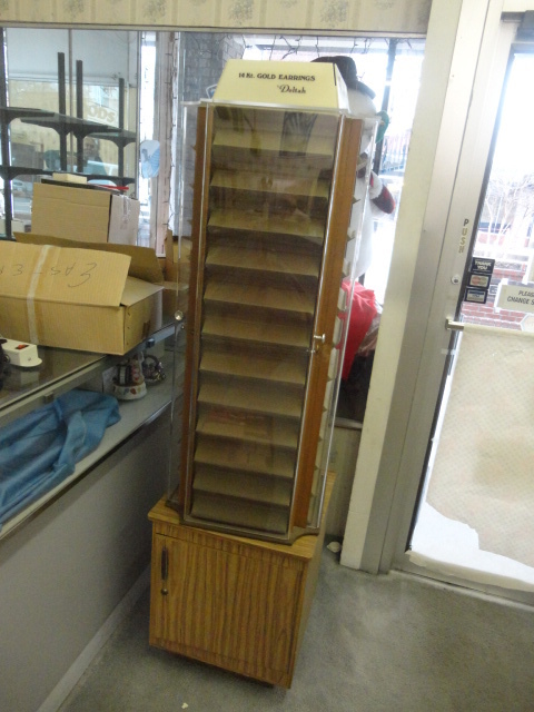 Complete Liquidation Jewelry and Furnishing Auction of Hallwoods Jewelry in our Gallery- Diamonds, Gold, Silver, Equipment, Gifts, Displays, Safe and much more - 15192.jpg