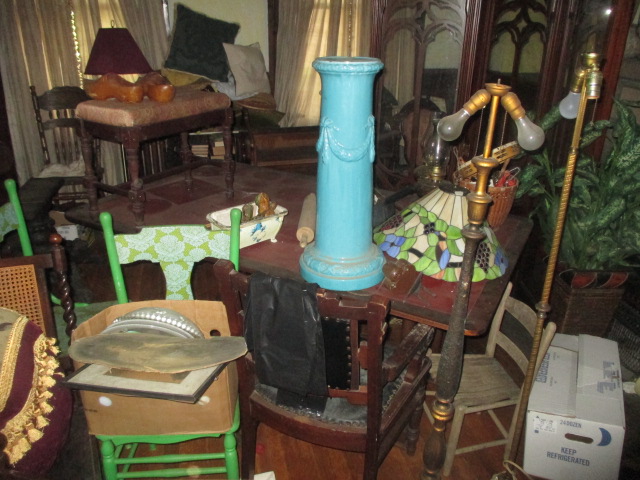 Large Antiques Living Estate Auction, Bristol TN - IMG_2488.JPG