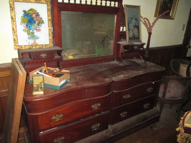 Large Antiques Living Estate Auction, Bristol TN - IMG_2489.JPG