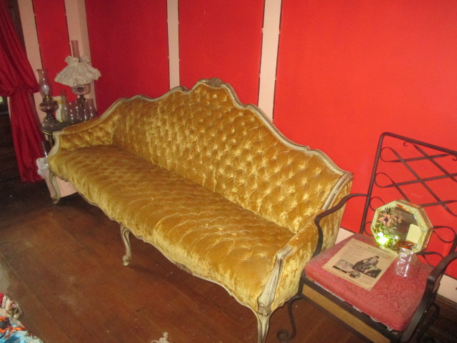 Large Antiques Living Estate Auction, Bristol TN - IMG_2499.JPG