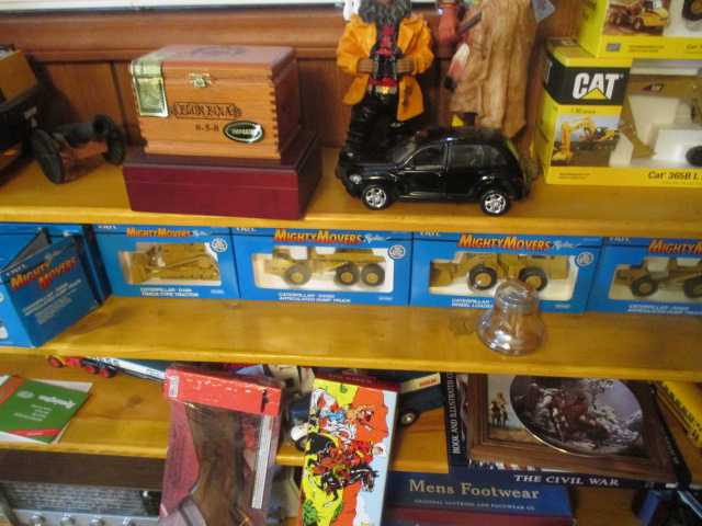 John Cole Estate Auction-Tools. Knives, Toys, Trains, Guns and More Elizabethton - IMG_2951.JPG