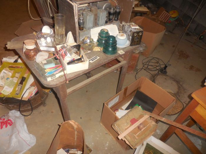 Gladys Cornelius Estate Auction Over 300 pieces of Cumbo China - DSCN2208.JPG