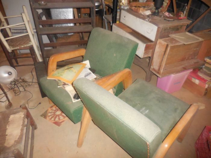 Gladys Cornelius Estate Auction Over 300 pieces of Cumbo China - DSCN2211.JPG