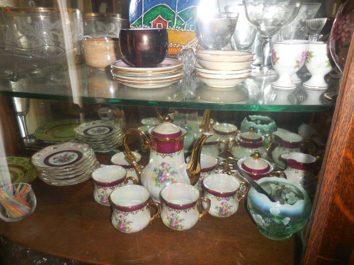 Gladys Cornelius Estate Auction Over 300 pieces of Cumbo China - DSCN2224.JPG