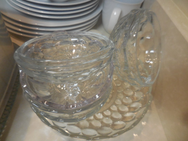 Colonel Frank and Dr. Ginger Rutherford Estate- Antiques, Clocks, Upscale Furnishing - DSCN5014.JPG