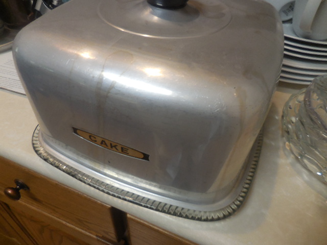 Colonel Frank and Dr. Ginger Rutherford Estate- Antiques, Clocks, Upscale Furnishing - DSCN5015.JPG