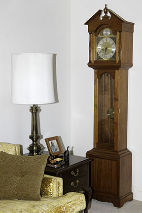 Colonel Frank and Dr. Ginger Rutherford Estate- Antiques, Clocks, Upscale Furnishing - JP_3009_lo.jpg