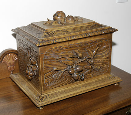 Colonel Frank and Dr. Ginger Rutherford Estate- Antiques, Clocks, Upscale Furnishing - JP_3012_LO.jpg