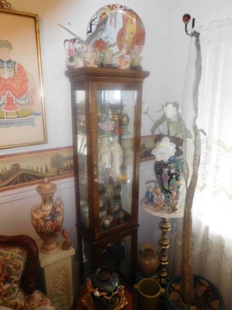 Labor Day Monday Estates- Dont Miss this auction- Unbelievable  - DSCN0377.JPG