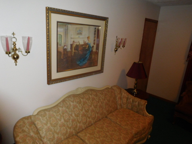 Erwin Memorial Funeral Home  Erwin Tennessee.....Antiques- Office -Pews and more - DSCN4648.JPG