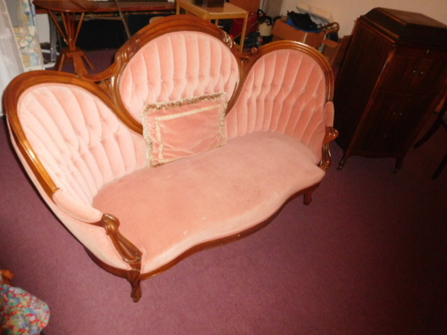 Erwin Memorial Funeral Home  Erwin Tennessee.....Antiques- Office -Pews and more - DSCN4660.JPG