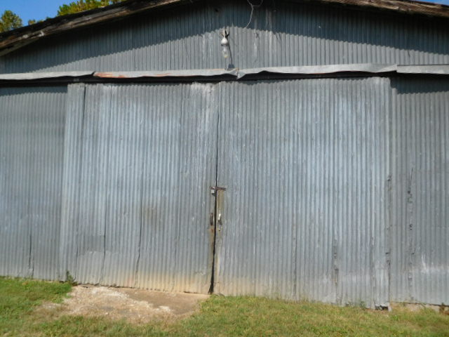 Erwin Memorial Funeral Home  Erwin Tennessee.....Antiques- Office -Pews and more - DSCN4672.JPG