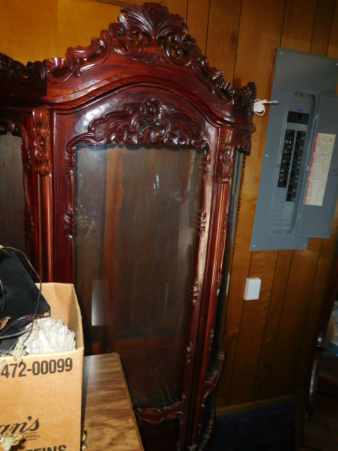 Jackie Vaughn Estate Auction- Real Estate, Antiques, Household - DSCN5660.JPG