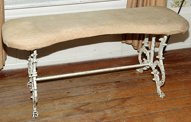 Historic Robins Roost American Queen Anne House, Antiques, Contents The Etta Mae Love Estate - 210_1.jpg