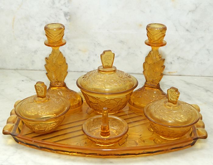 Historic Robins Roost American Queen Anne House, Antiques, Contents The Etta Mae Love Estate - 224_1.jpg