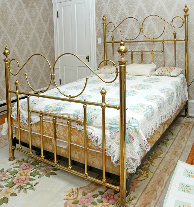 Historic Robins Roost American Queen Anne House, Antiques, Contents The Etta Mae Love Estate - 230_1.jpg