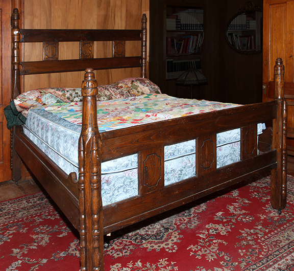 Historic Robins Roost American Queen Anne House, Antiques, Contents The Etta Mae Love Estate - 249_1.jpg