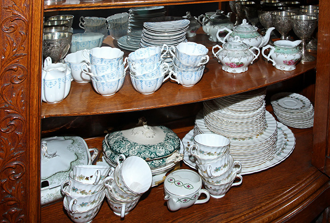 Historic Robins Roost American Queen Anne House, Antiques, Contents The Etta Mae Love Estate - JP_5328.jpg