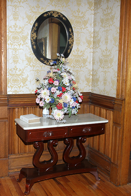 Historic Robins Roost American Queen Anne House, Antiques, Contents The Etta Mae Love Estate - JP_5330.jpg