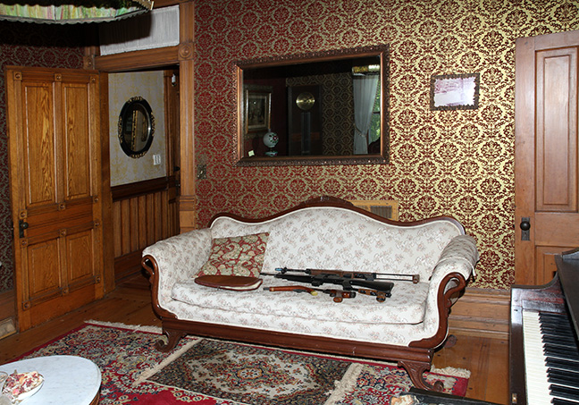 Historic Robins Roost American Queen Anne House, Antiques, Contents The Etta Mae Love Estate - JP_5344.jpg