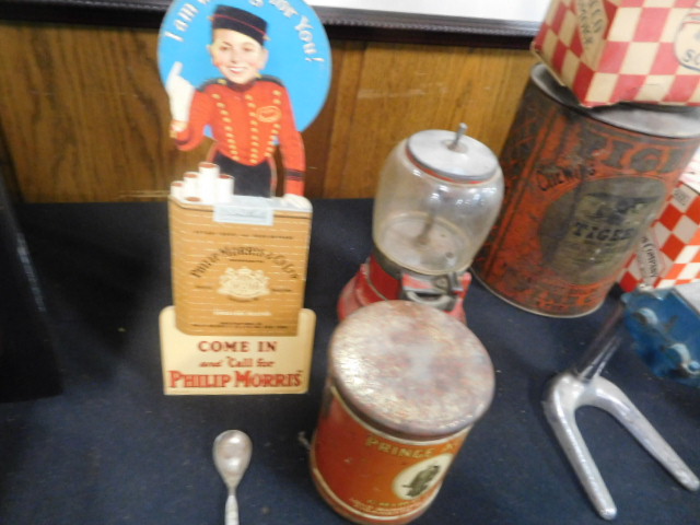 Advertising, Large Keen Kutter, Vintage toy, Jars Etc two Estate Collections - DSCN9575.JPG