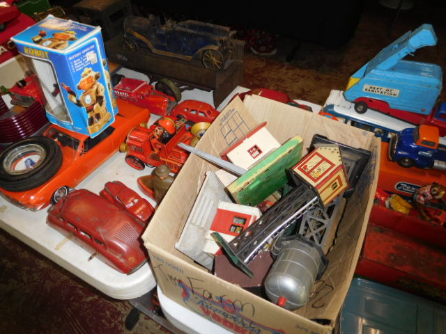 The Dave Berry Toy Auction - DSCN9733.JPG