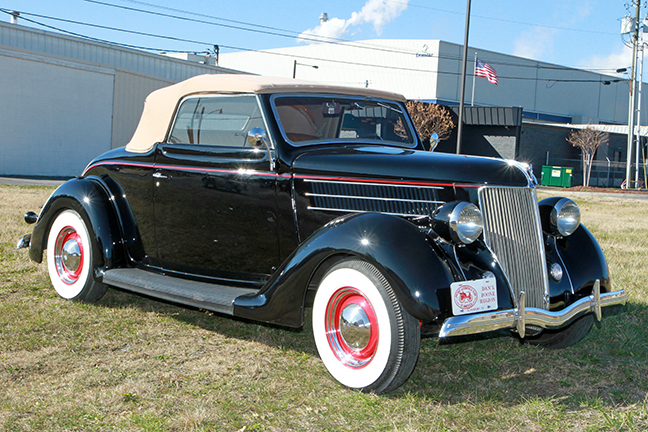David Berry Estate Auction New Years Day-1935 LaSalle, 1936 Ford, Mascots, Antique Pharmacy items and more - 6098.jpg