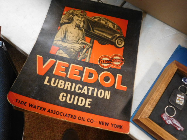 David Berry Estate Auction New Years Day-1935 LaSalle, 1936 Ford, Mascots, Antique Pharmacy items and more - DSCN9830.JPG
