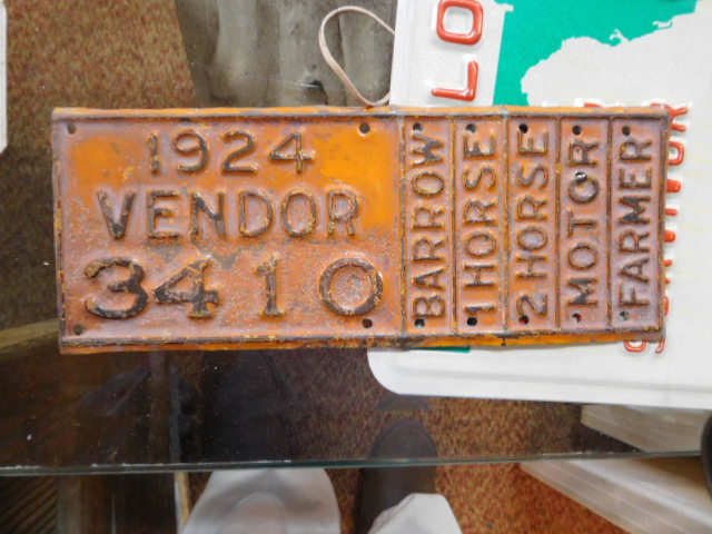 David Berry Estate Auction New Years Day-1935 LaSalle, 1936 Ford, Mascots, Antique Pharmacy items and more - DSCN9844.JPG