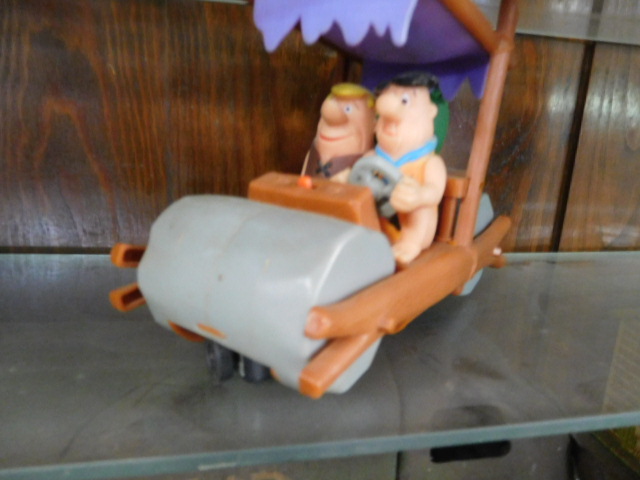 David Berry Estate Auction New Years Day-1935 LaSalle, 1936 Ford, Mascots, Antique Pharmacy items and more - DSCN9859.JPG