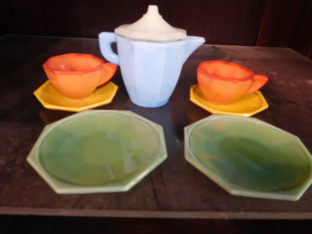 David Berry Estate Auction New Years Day-1935 LaSalle, 1936 Ford, Mascots, Antique Pharmacy items and more - DSCN9862.JPG