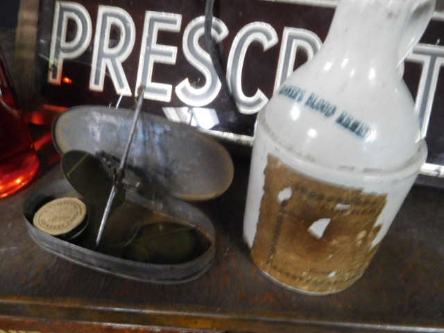 David Berry Estate Auction New Years Day-1935 LaSalle, 1936 Ford, Mascots, Antique Pharmacy items and more - DSCN9878.JPG