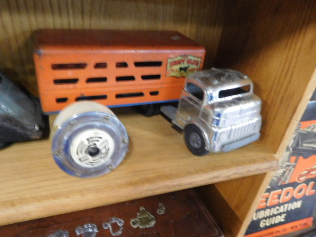 David Berry Estate Auction New Years Day-1935 LaSalle, 1936 Ford, Mascots, Antique Pharmacy items and more - DSCN9886.JPG