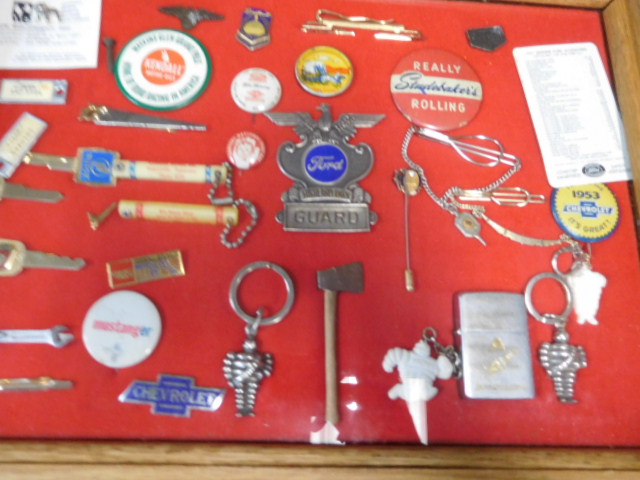 David Berry Estate Auction New Years Day-1935 LaSalle, 1936 Ford, Mascots, Antique Pharmacy items and more - DSCN9892.JPG