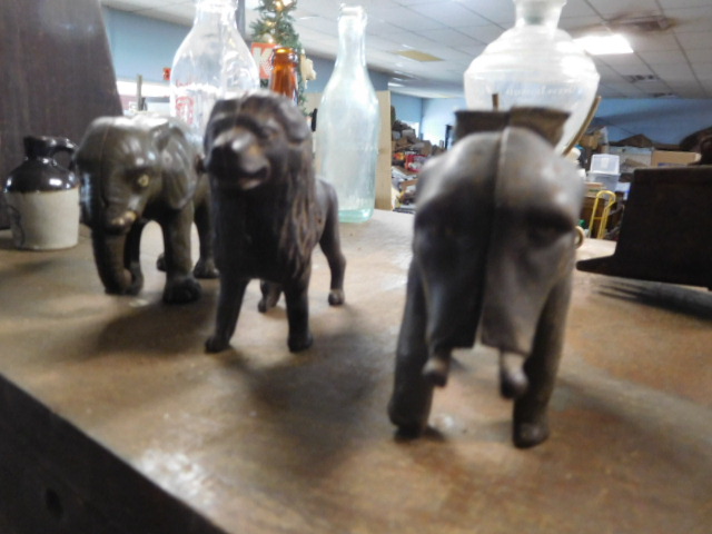 David Berry Estate Auction New Years Day-1935 LaSalle, 1936 Ford, Mascots, Antique Pharmacy items and more - DSCN9902.JPG