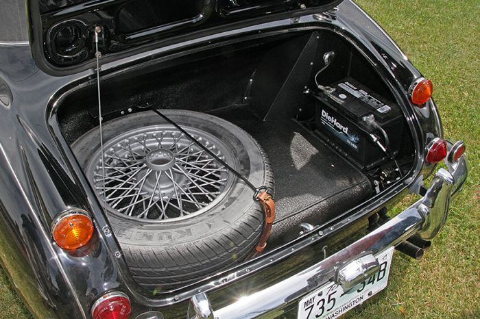 Chester Blankenship Sports Car Collection-Austin Healey MK III, Triumph TR-6, MGB, Lexus SC 430 Auction - 5090.jpg