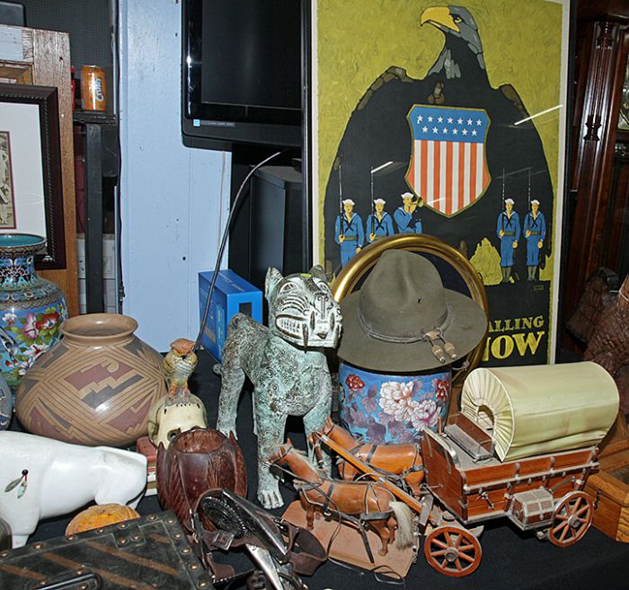 Trader Bobby Longs Third and Final Estate Auction-The best ever - 22_5187.jpg