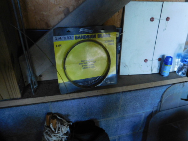 Living Estate  Auction Farm Machinery, tools, trailer, plus much more - DSCN0008.JPG