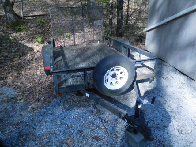 Living Estate  Auction Farm Machinery, tools, trailer, plus much more - DSCN0009.JPG