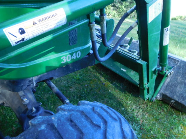 Living Estate  Auction Farm Machinery, tools, trailer, plus much more - DSCN9961.JPG