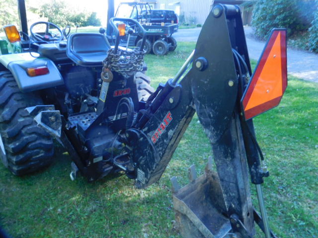 Living Estate  Auction Farm Machinery, tools, trailer, plus much more - DSCN9967.JPG