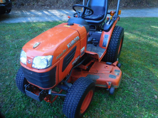 Living Estate  Auction Farm Machinery, tools, trailer, plus much more - DSCN9969.JPG