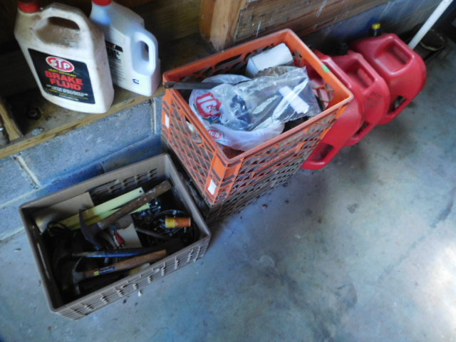 Living Estate  Auction Farm Machinery, tools, trailer, plus much more - DSCN9988.JPG