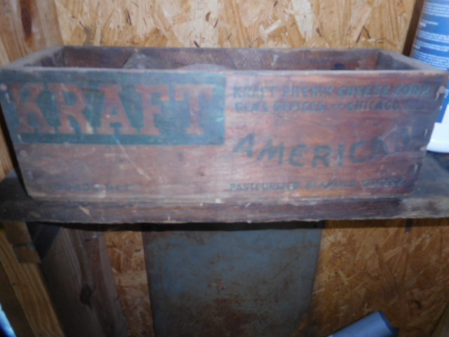 Living Estate  Auction Farm Machinery, tools, trailer, plus much more - DSCN9997.JPG