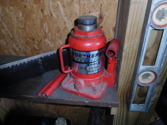 Living Estate  Auction Farm Machinery, tools, trailer, plus much more - DSCN9999.JPG