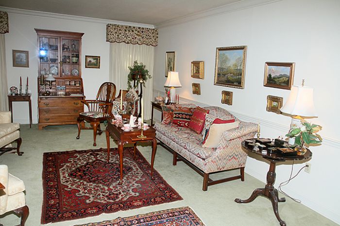 Past Auctions - 7734.jpg