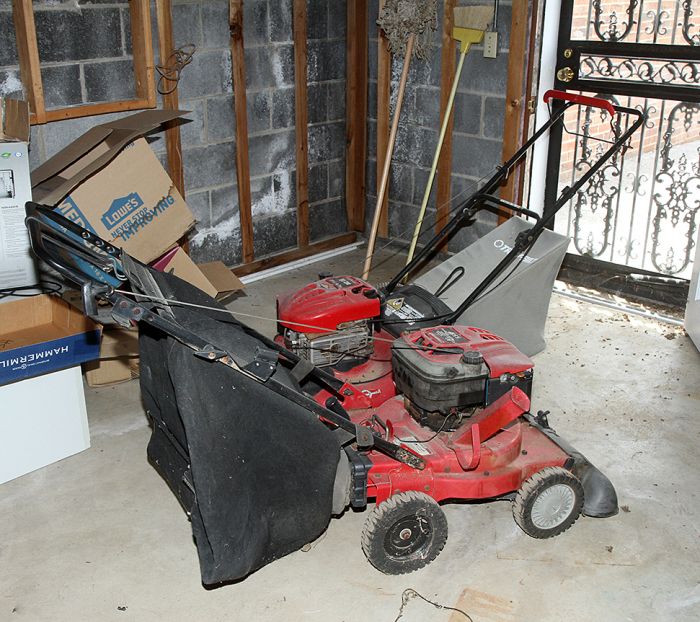 Laurel J. Harris Living Estate and the Estate of David Harris Kingsport, Tennessee - 6391.jpg